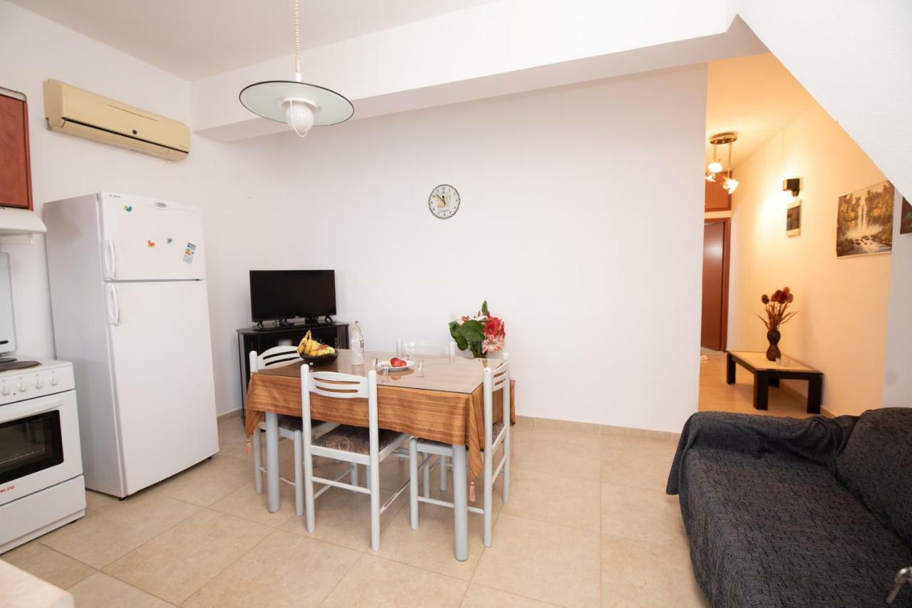 Beach View Kaloi Limenes Exterior foto